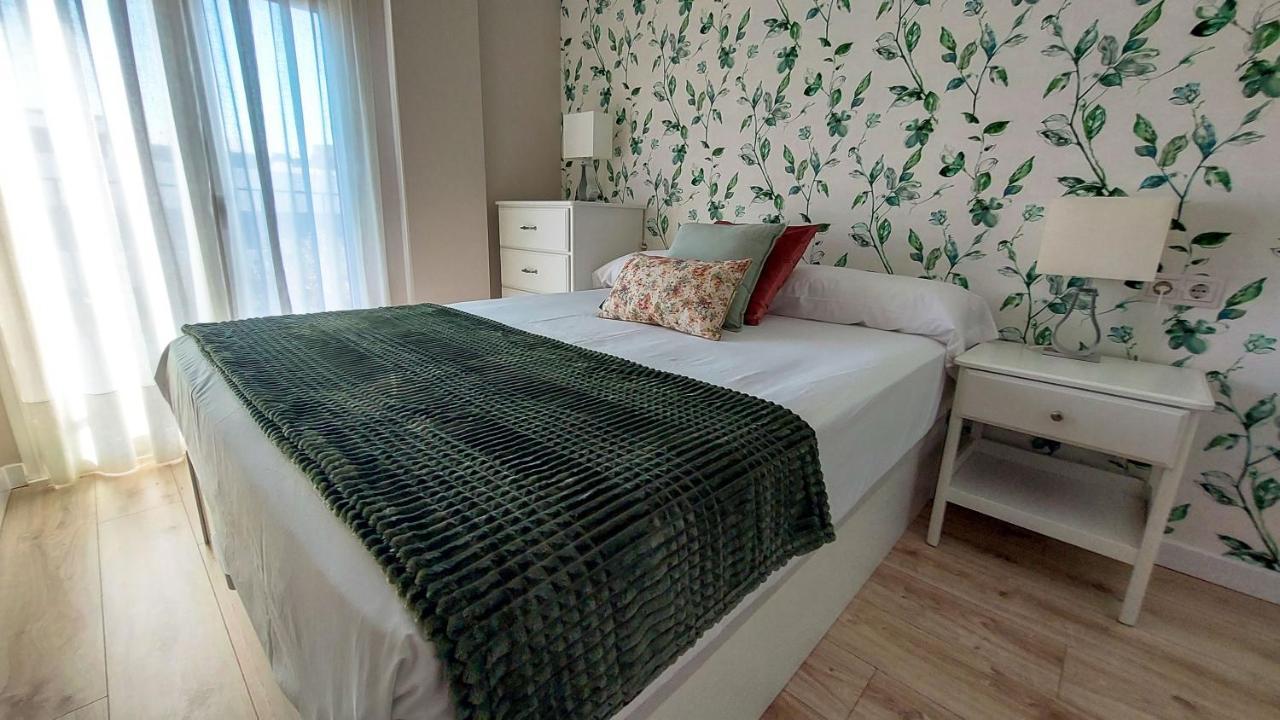 Rentalsevilla Menendez Pelayo Exteriör bild